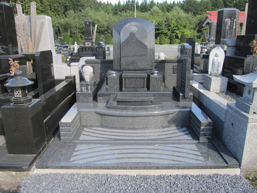 S家様墓所 デザイン墓石「ドゥオモHigh Type」 | 八戸市でお墓のお悩み 